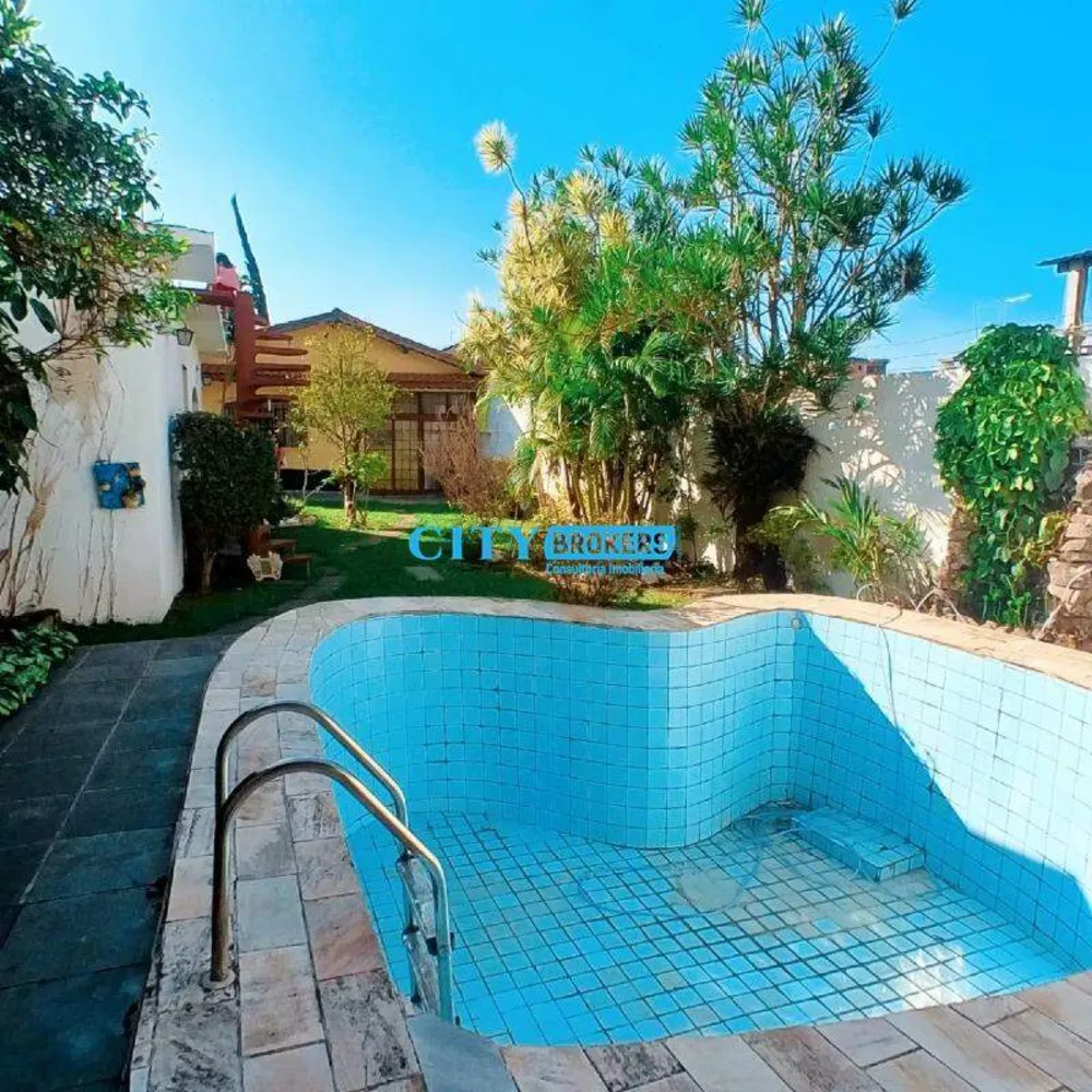 Casa, 5 quartos, 150 m² - Foto 2