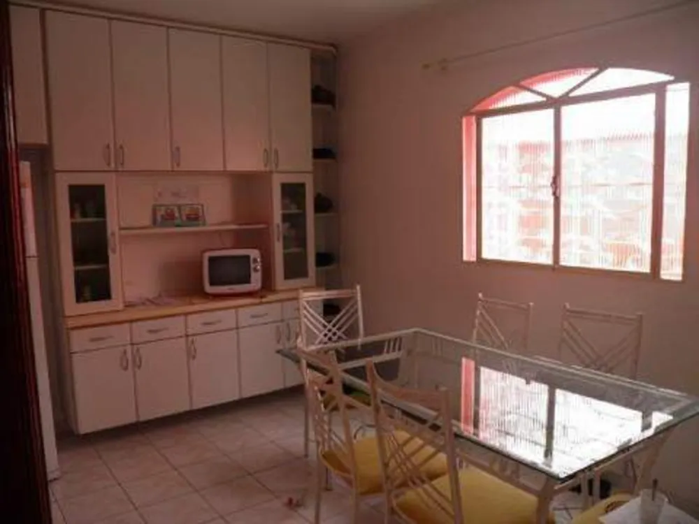 Sobrado, 3 quartos, 230 m² - Foto 3