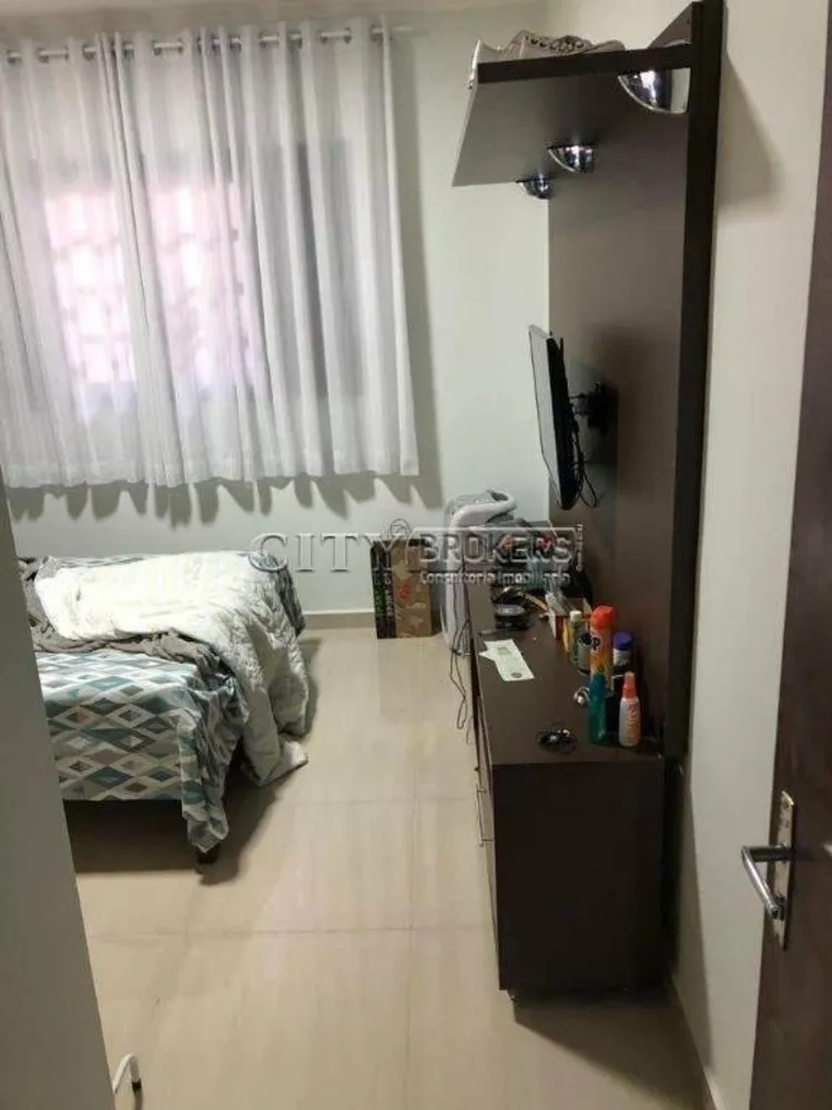 Sobrado, 3 quartos, 206 m² - Foto 1