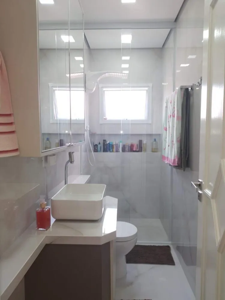 Sobrado, 3 quartos, 174 m² - Foto 1