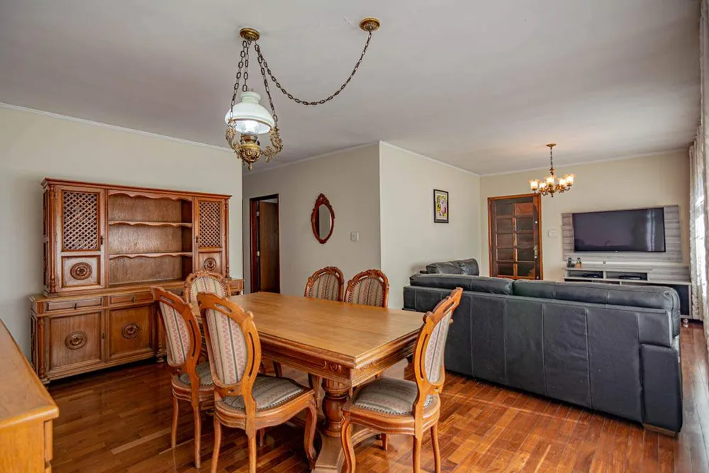 Casa, 3 quartos, 200 m² - Foto 1