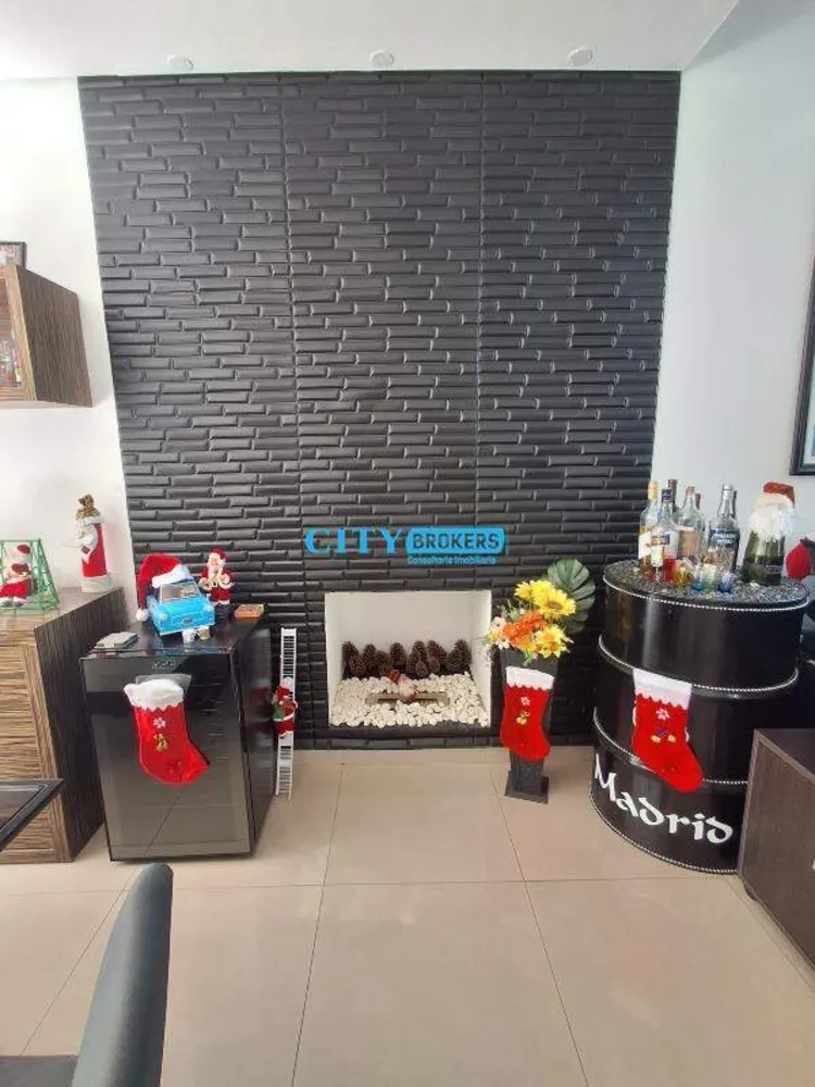 Casa, 4 quartos, 202 m² - Foto 1