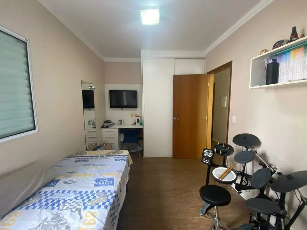 Casa, 3 quartos, 200 m² - Foto 8