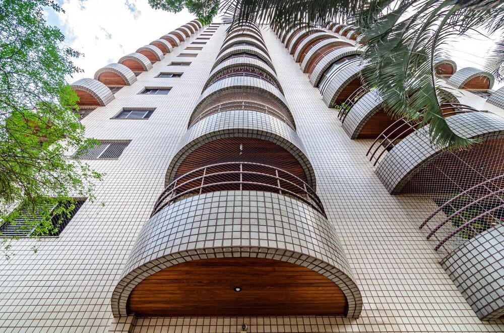Apartamento à venda com 3 quartos, 287 - Foto 2