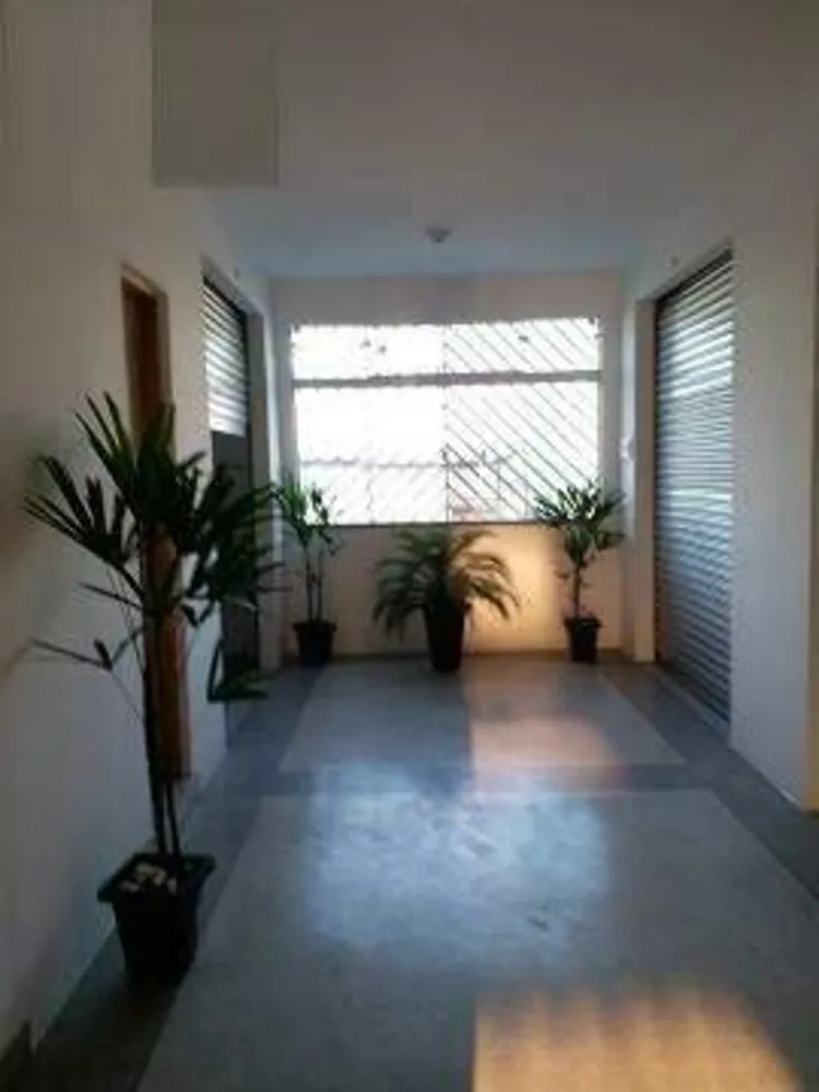 Loja-Salão, 700 m² - Foto 1