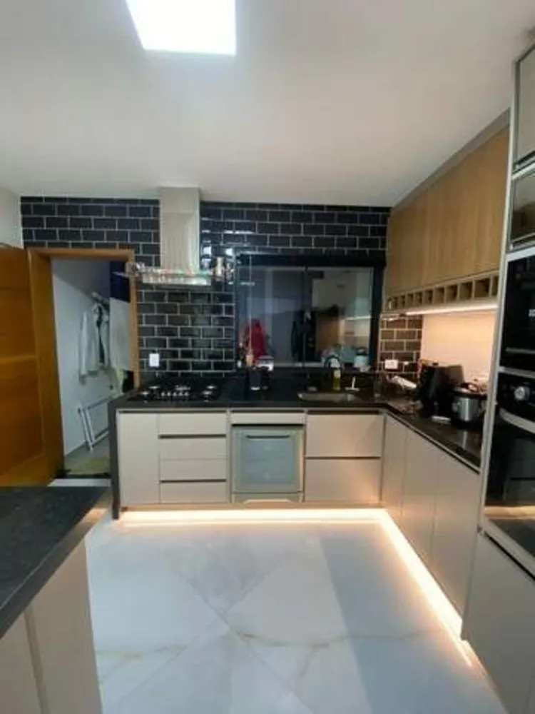 Sobrado, 3 quartos, 240 m² - Foto 8