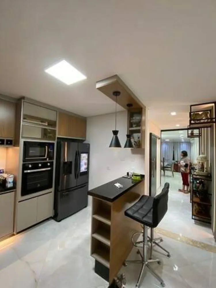Sobrado, 3 quartos, 240 m² - Foto 4