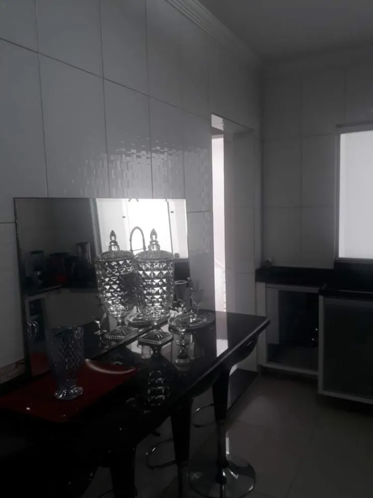 Casa, 2 quartos, 400 m² - Foto 2