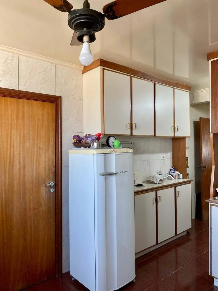 Apartamento, 3 quartos, 141 m² - Foto 2