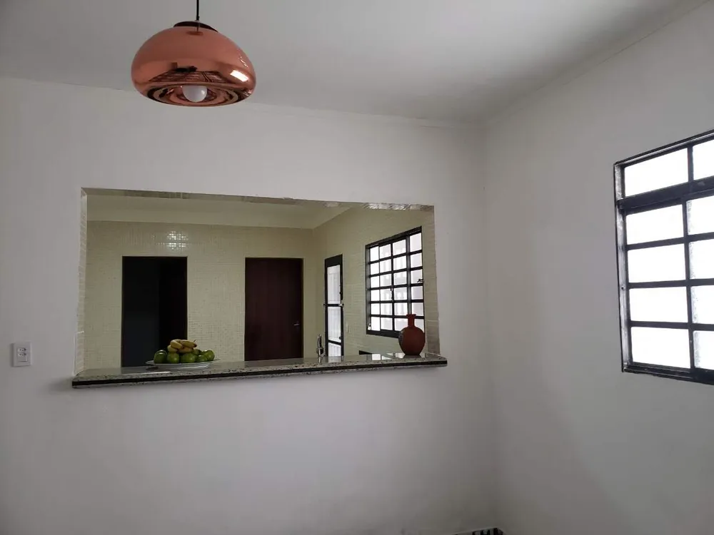 Sobrado, 5 quartos, 220 m² - Foto 1