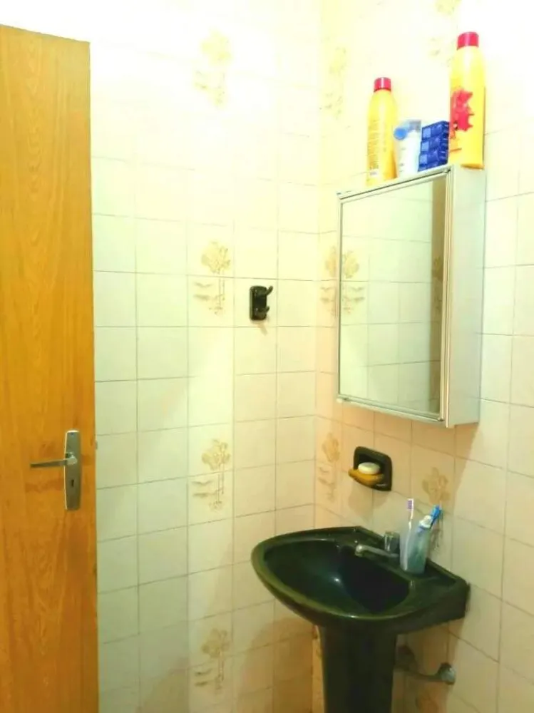 Casa, 2 quartos, 220 m² - Foto 1