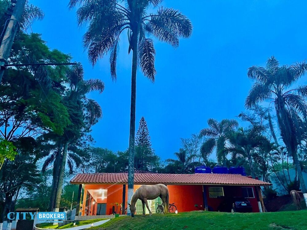 Sítio à venda com 3 quartos, 5500 - Foto 1
