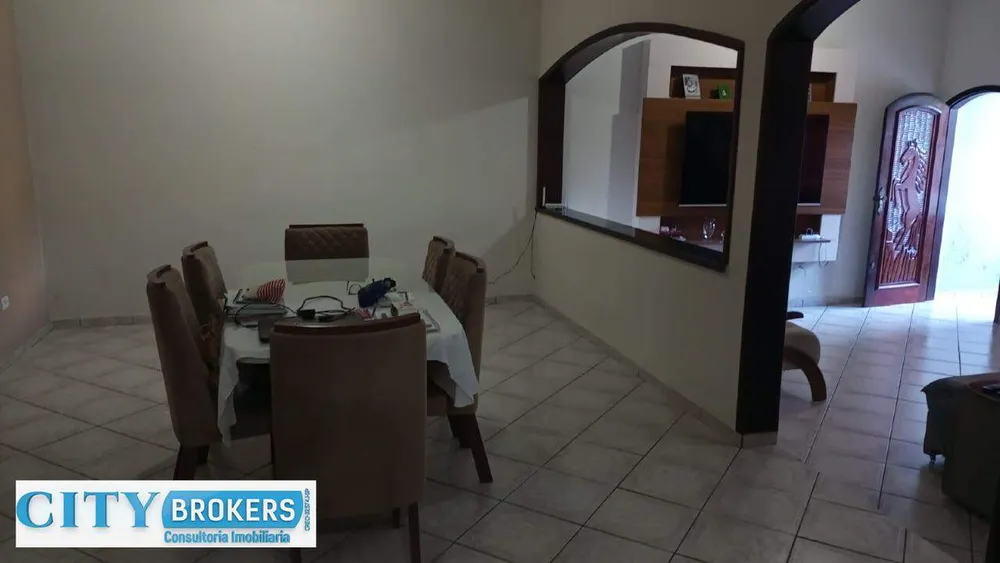 Casa, 3 quartos, 250 m² - Foto 4