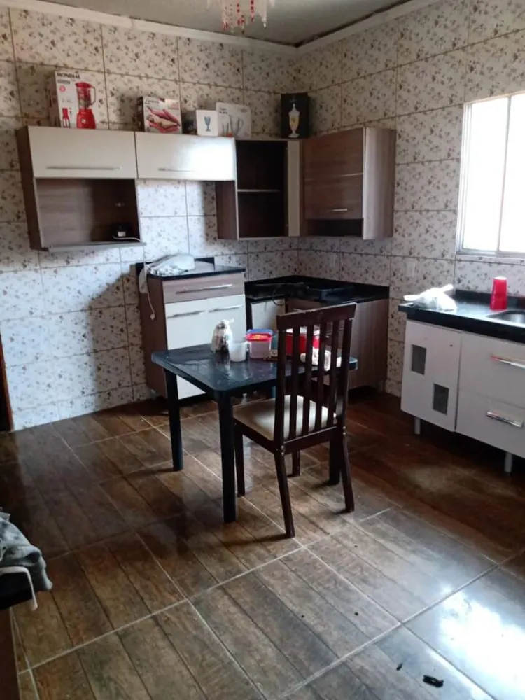 Casa, 4 quartos, 200 m² - Foto 3