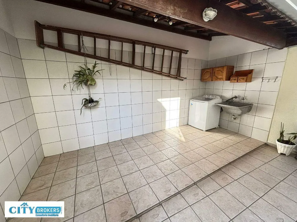 Sobrado, 3 quartos, 209 m² - Foto 2