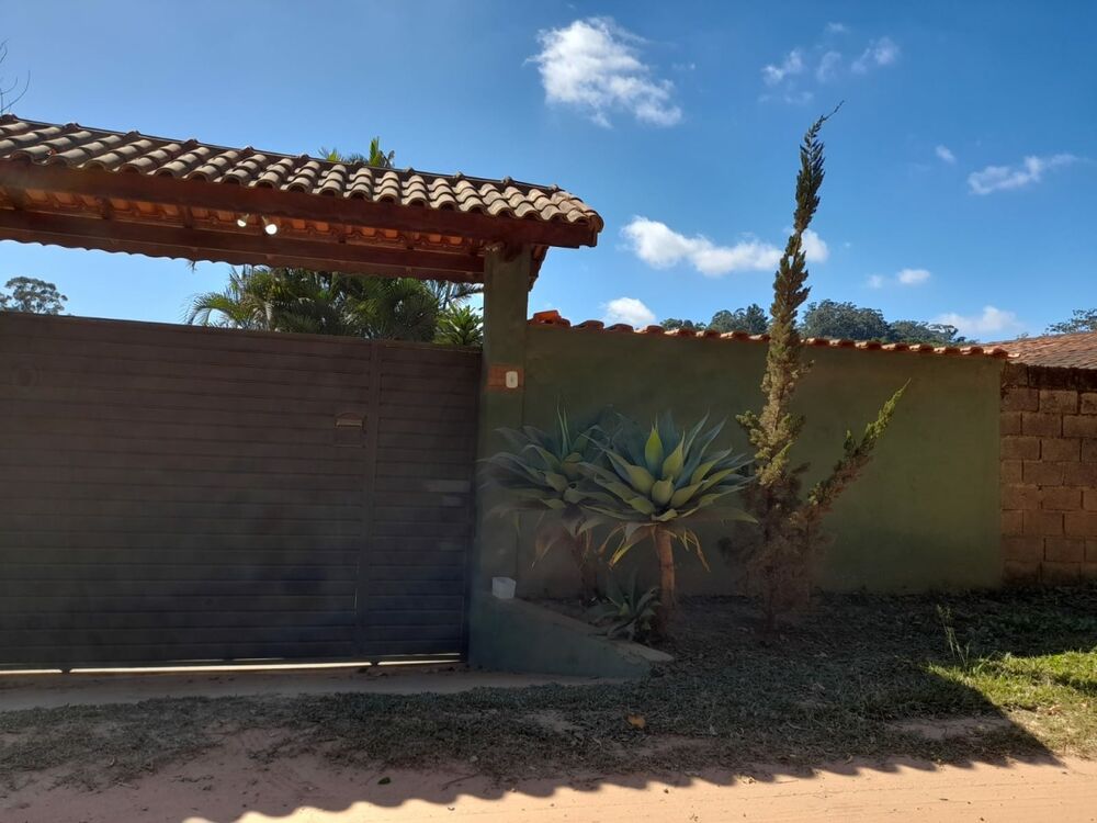 Chácara à venda com 8 quartos - Foto 1