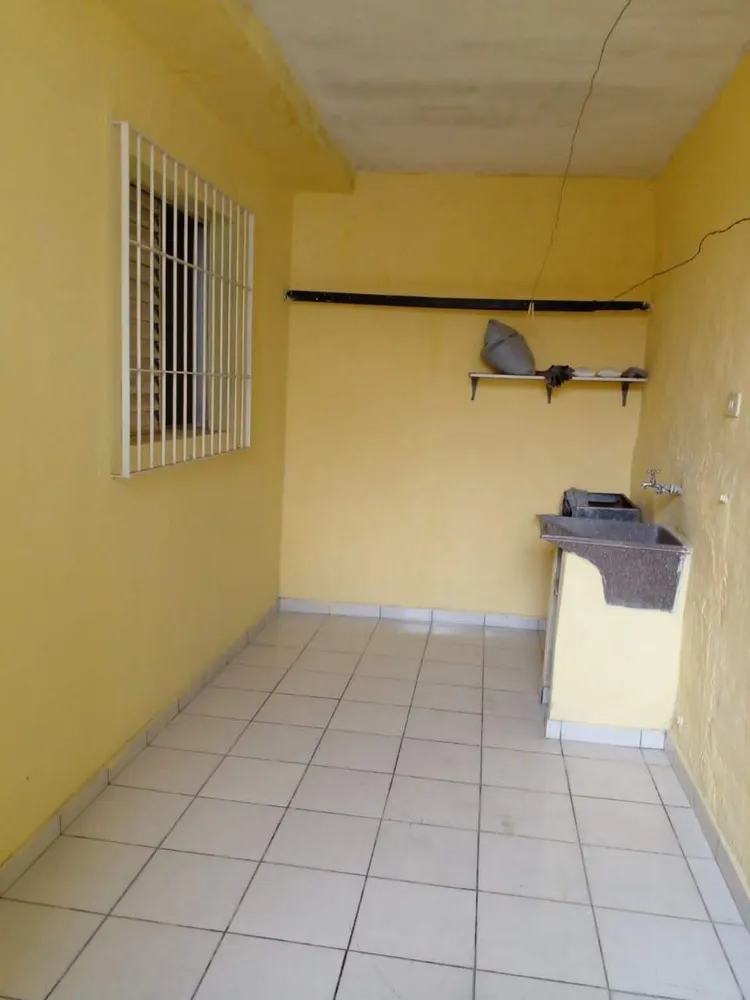 Casa, 5 quartos, 214 m² - Foto 1