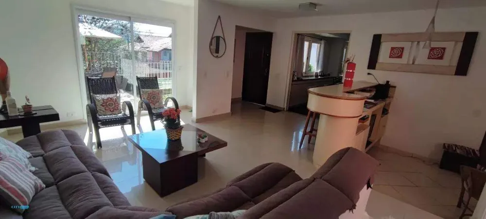 Sobrado, 3 quartos, 235 m² - Foto 1