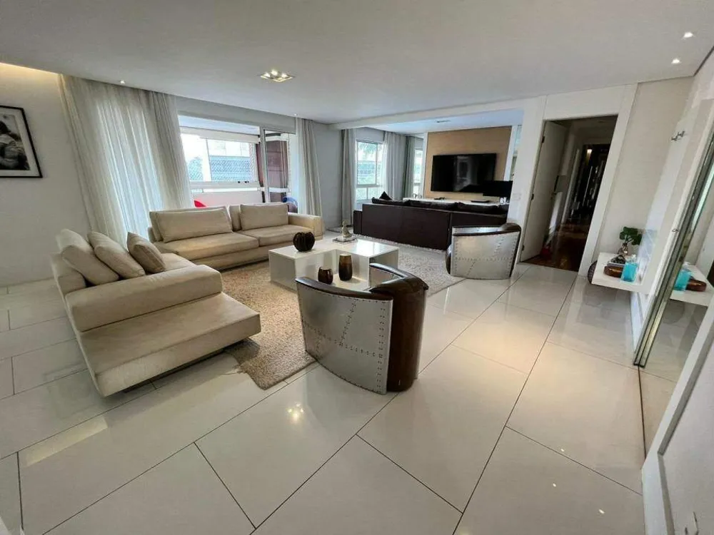 Apartamento, 3 quartos, 265 m² - Foto 1