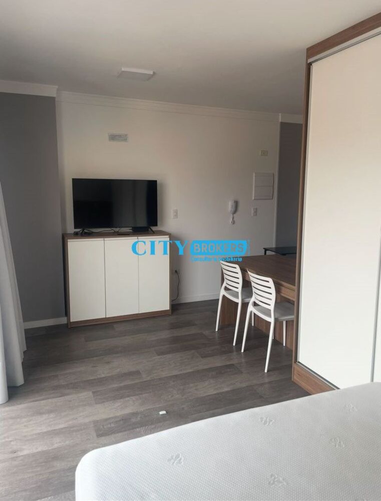 Apartamento à venda com 1 quarto, 30 - Foto 1