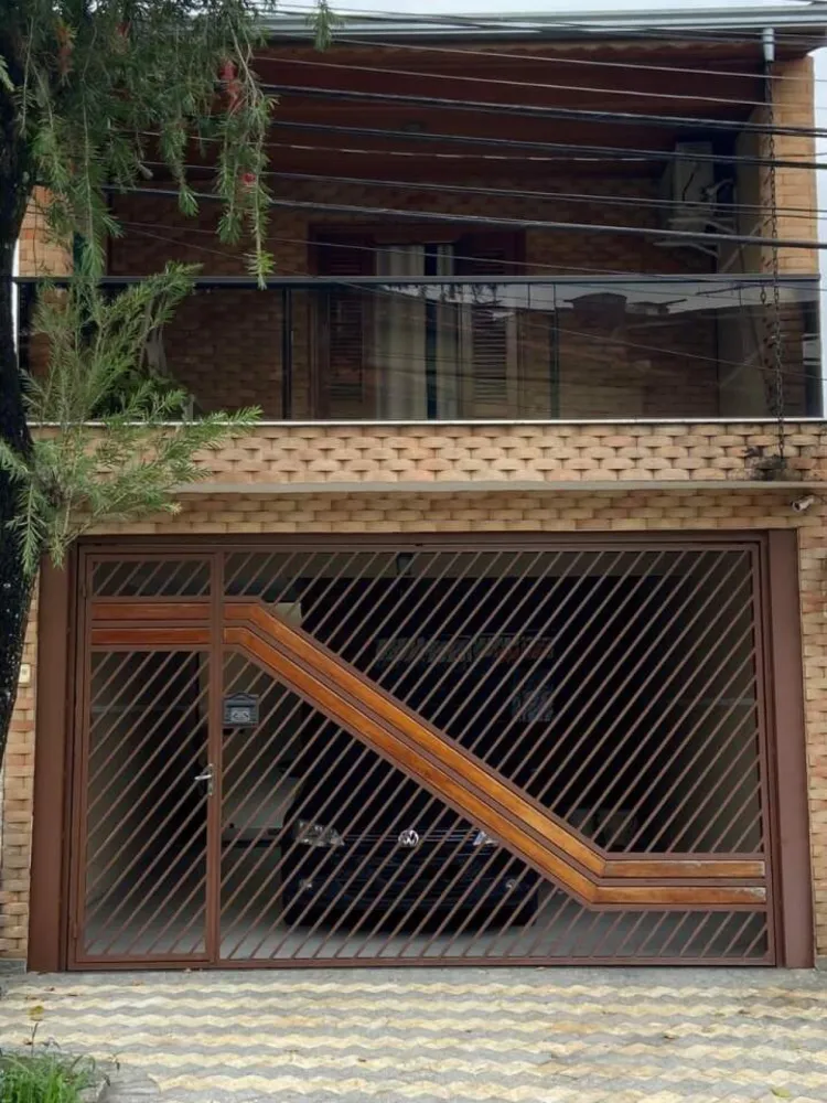 Sobrado, 3 quartos, 215 m² - Foto 1