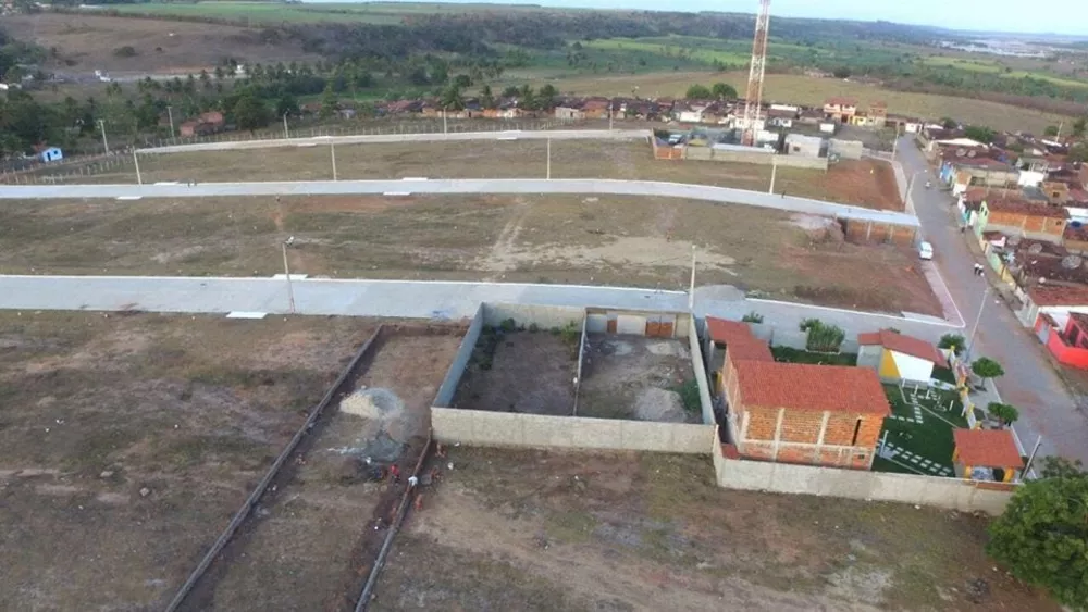 Terreno à venda, 200m² - Foto 2