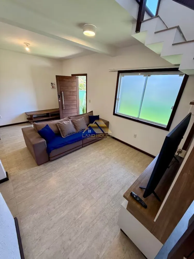 Casa, 4 quartos, 137 m² - Foto 1