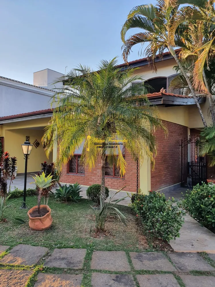 Sobrado, 3 quartos, 304 m² - Foto 2