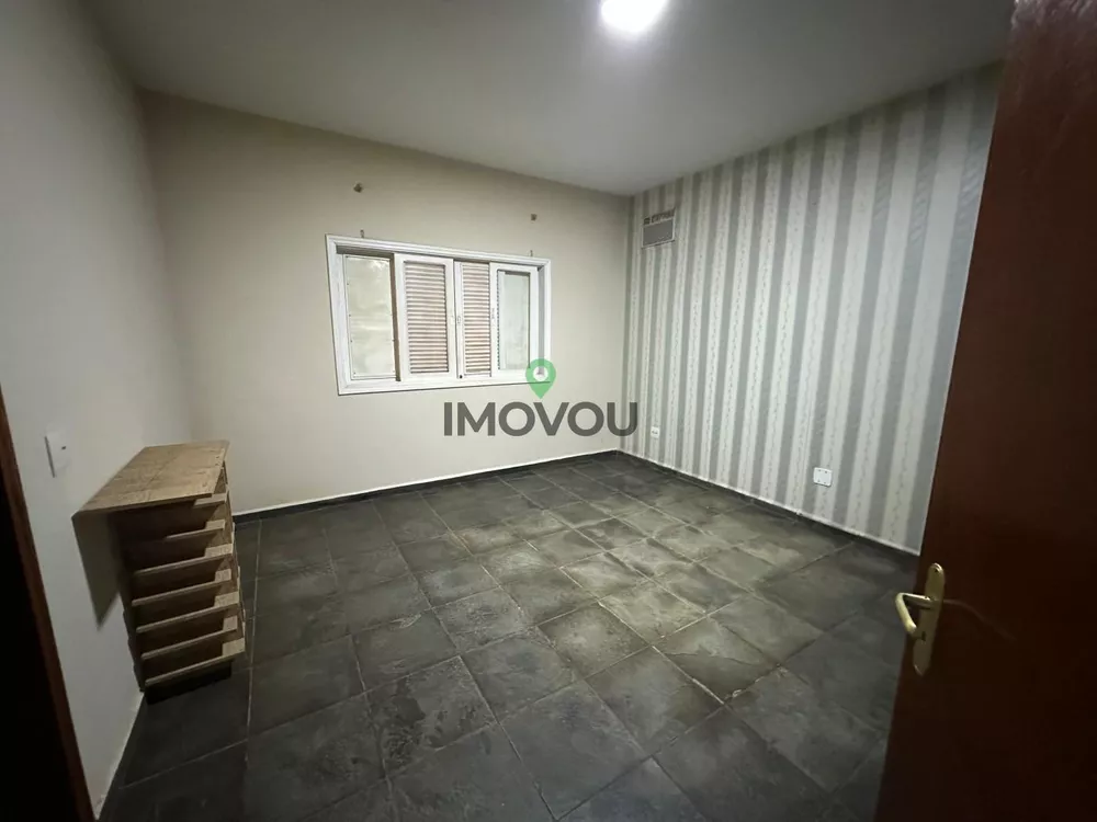 Chácara, 3 quartos, 1000 m² - Foto 1