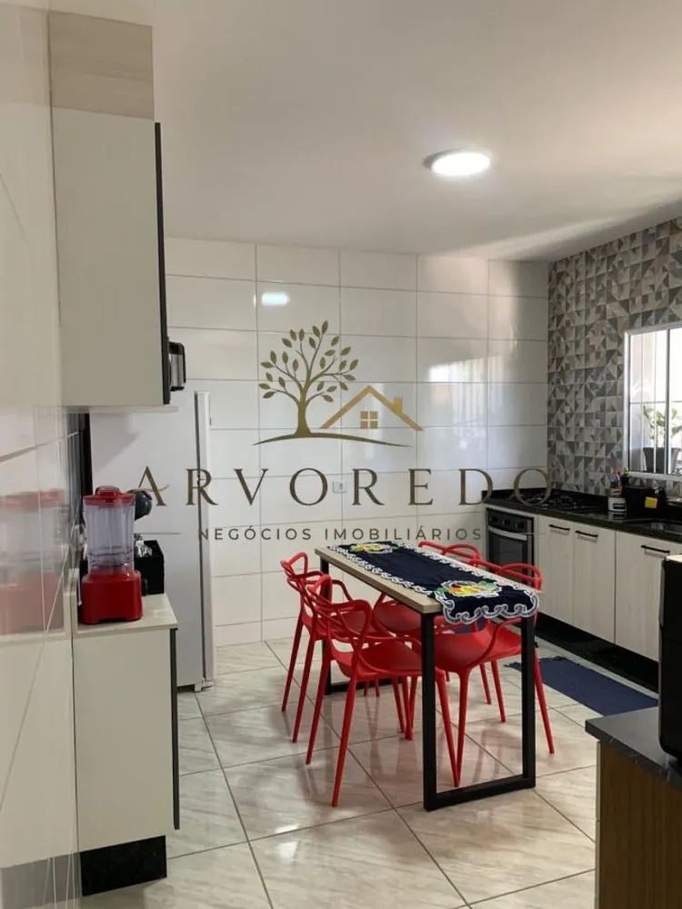 Casa, 3 quartos, 175 m² - Foto 2