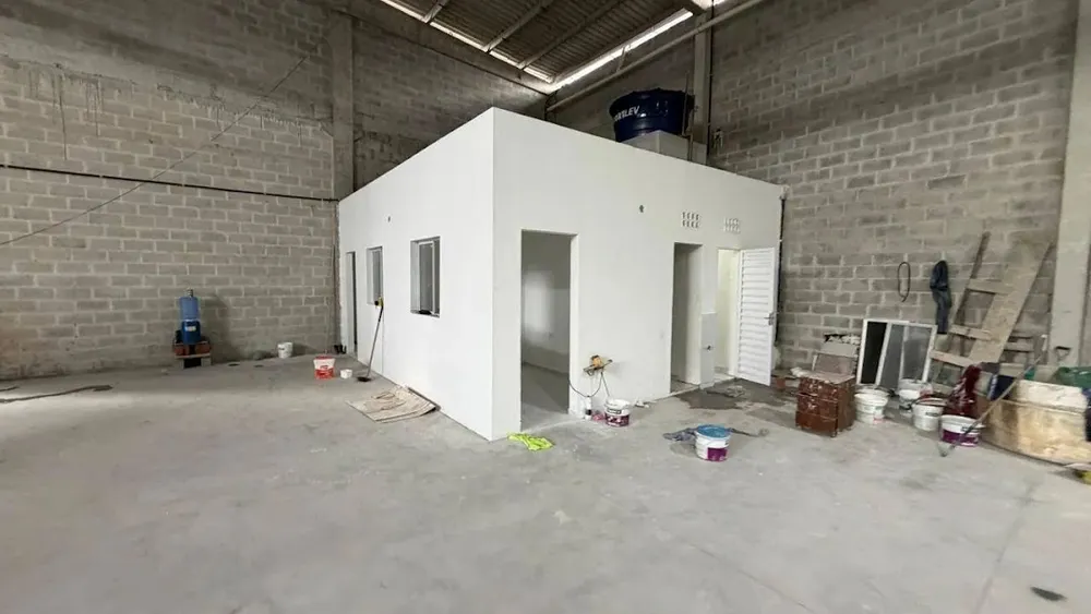 Depósito-Galpão, 650 m² - Foto 1