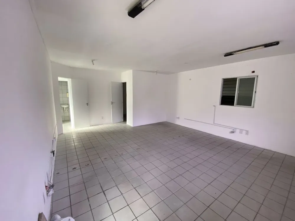 Depósito-Galpão, 650 m² - Foto 1