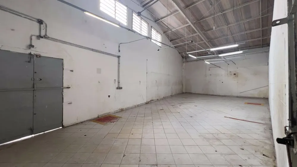 Loja-Salão, 1096 m² - Foto 1