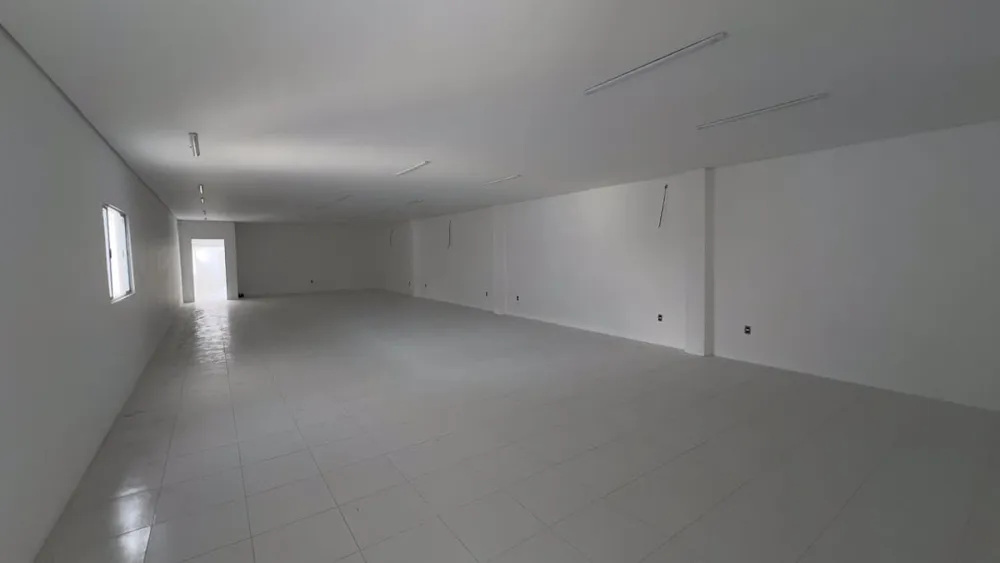 Depósito-Galpão, 2800 m² - Foto 1
