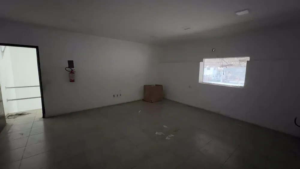 Depósito-Galpão, 1700 m² - Foto 2