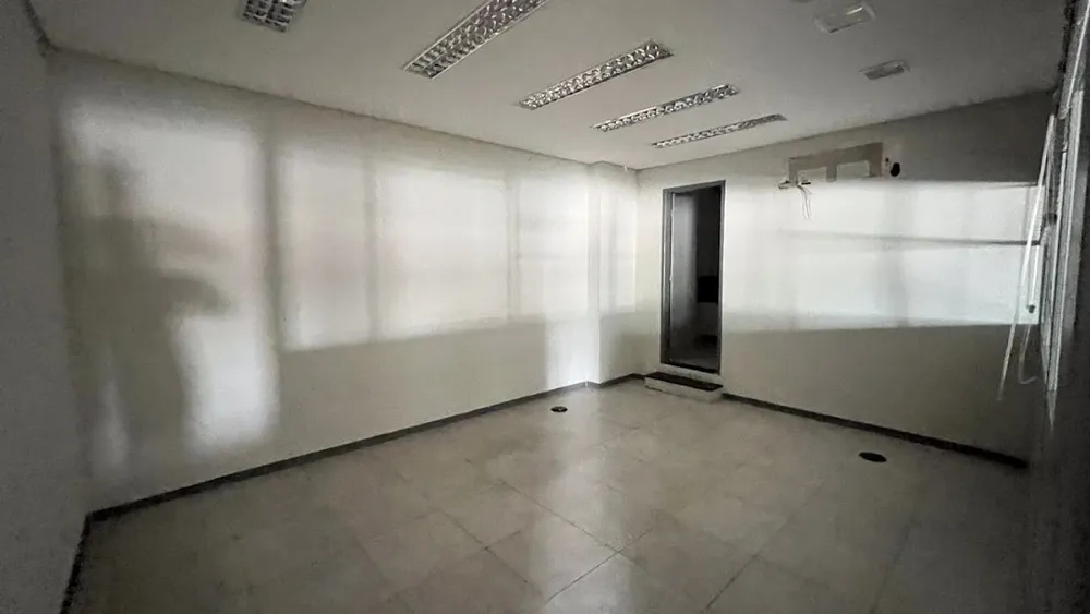 Depósito-Galpão, 950 m² - Foto 2