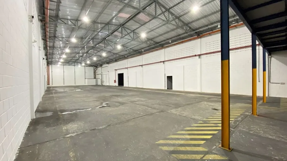 Depósito-Galpão, 2464 m² - Foto 1