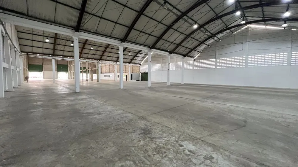 Depósito-Galpão, 2400 m² - Foto 2