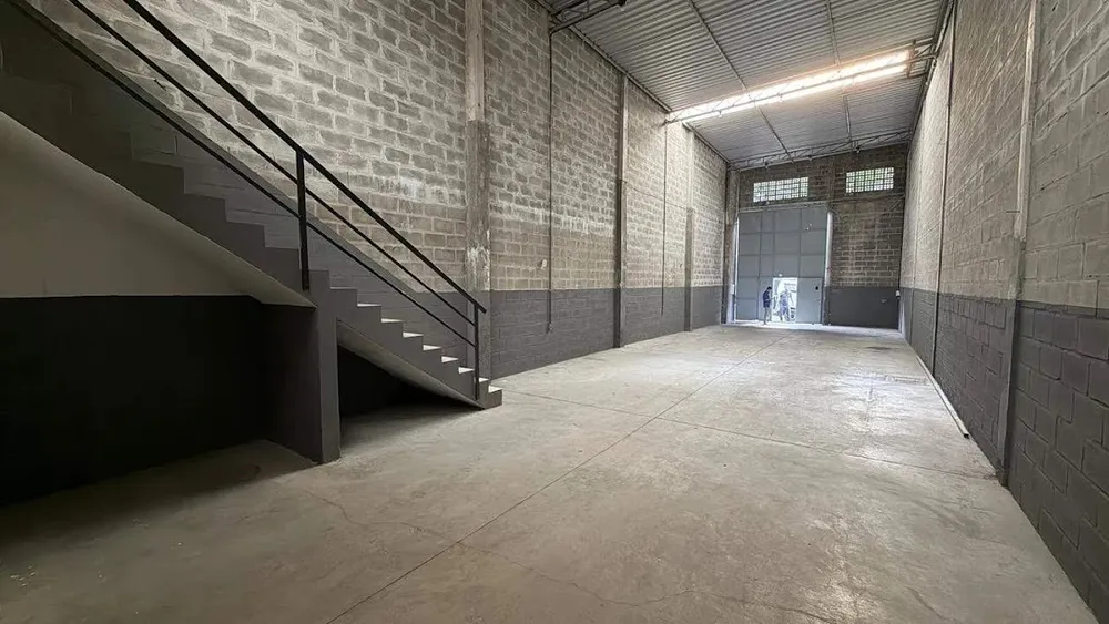Depósito-Galpão, 200 m² - Foto 8