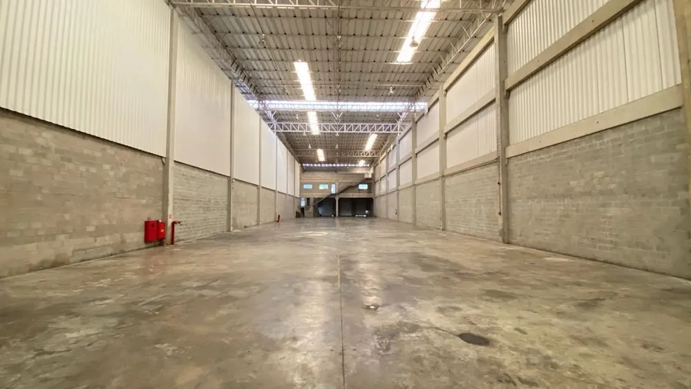 Depósito-Galpão, 3350 m² - Foto 1