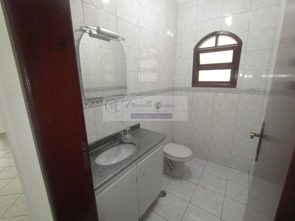 Sobrado à venda com 3 quartos, 193m² - Foto 2