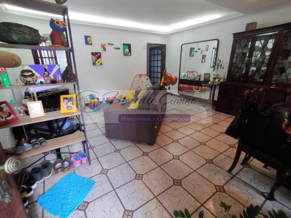 Sobrado à venda com 3 quartos, 217m² - Foto 3