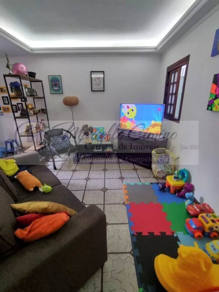 Sobrado à venda com 3 quartos, 217m² - Foto 4