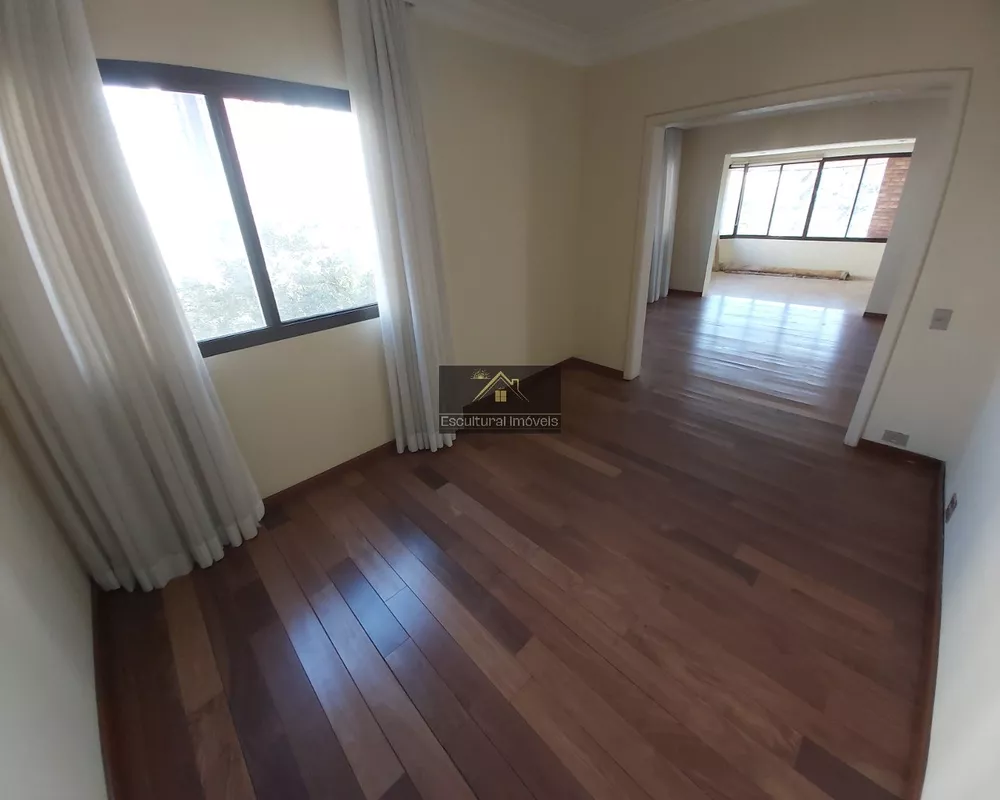 Apartamento à venda com 4 quartos, 235m² - Foto 8