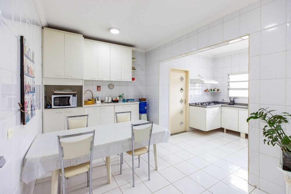 Casa, 3 quartos, 209 m² - Foto 2
