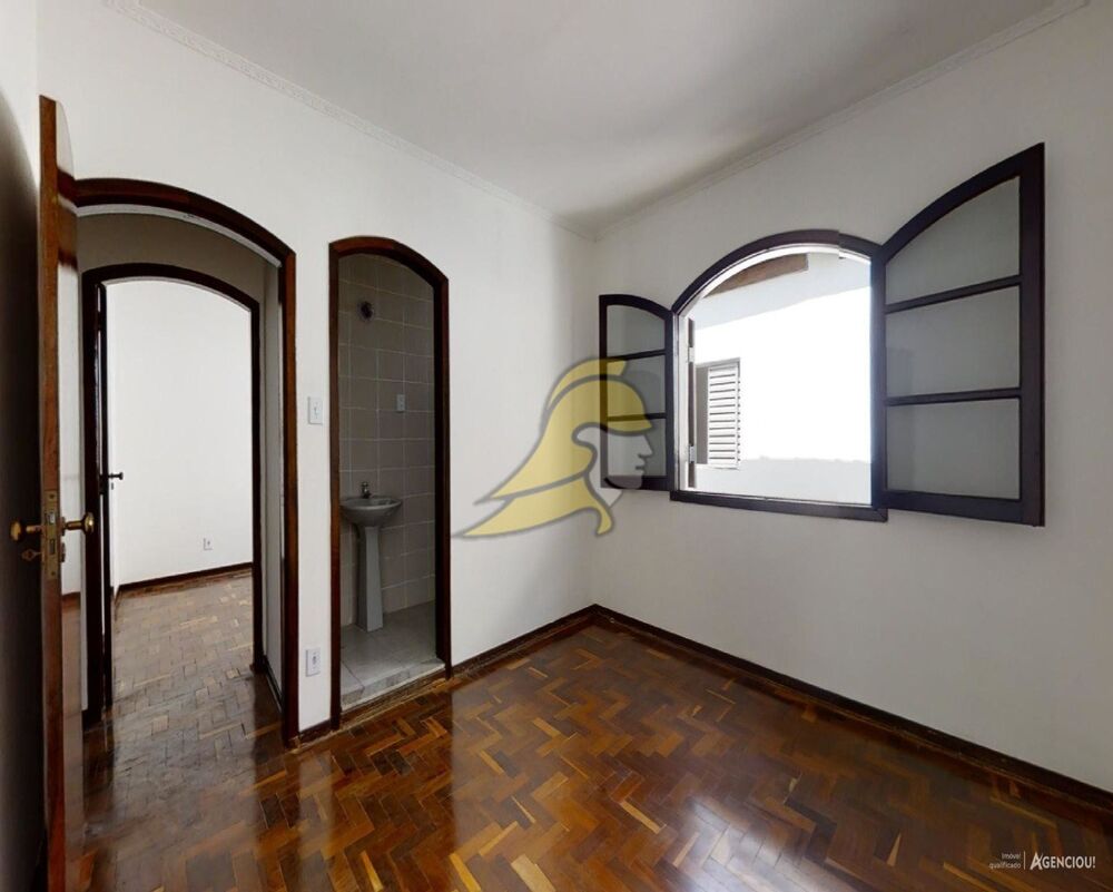 Casa à venda com 5 quartos, 256m² - Foto 5