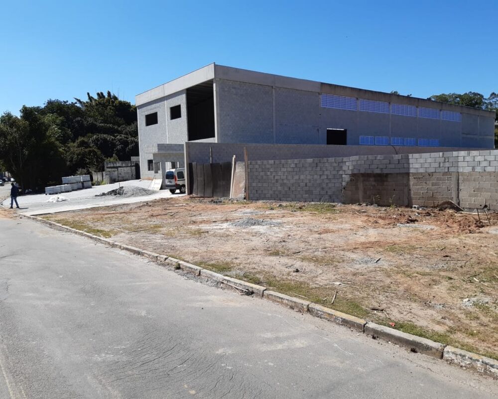 Depósito-Galpão-Armazém para alugar, 1700m² - Foto 2