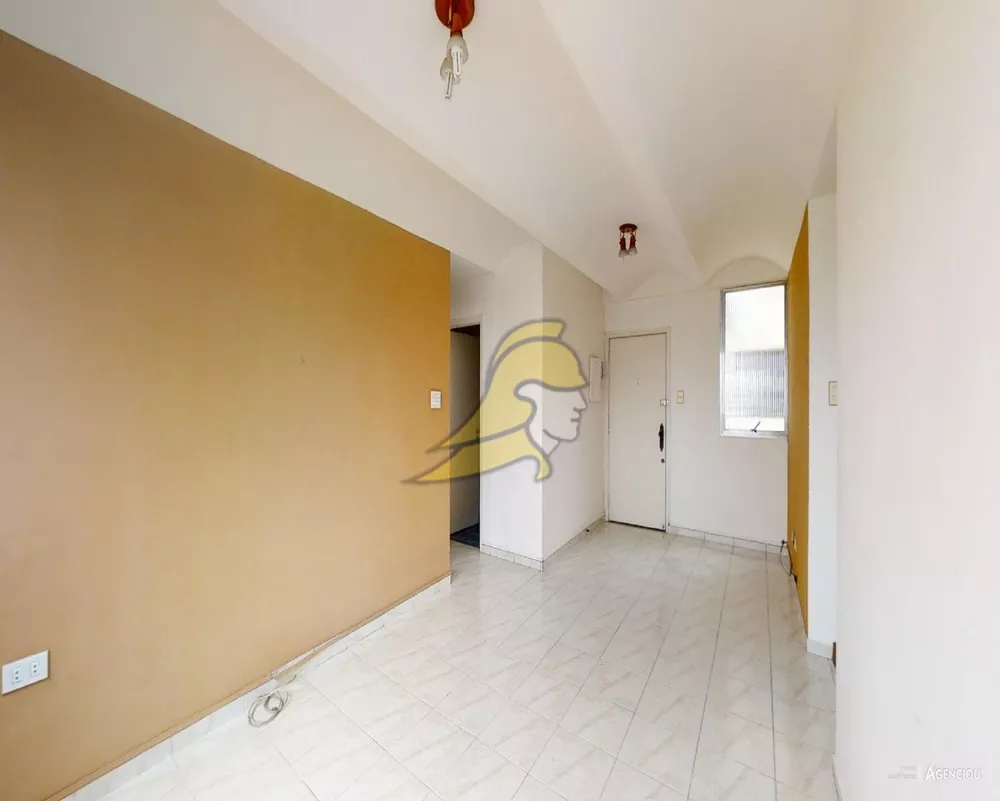 Apartamento à venda com 2 quartos, 65m² - Foto 2