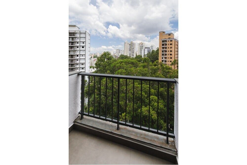 Apartamento à venda com 4 quartos, 203m² - Foto 2