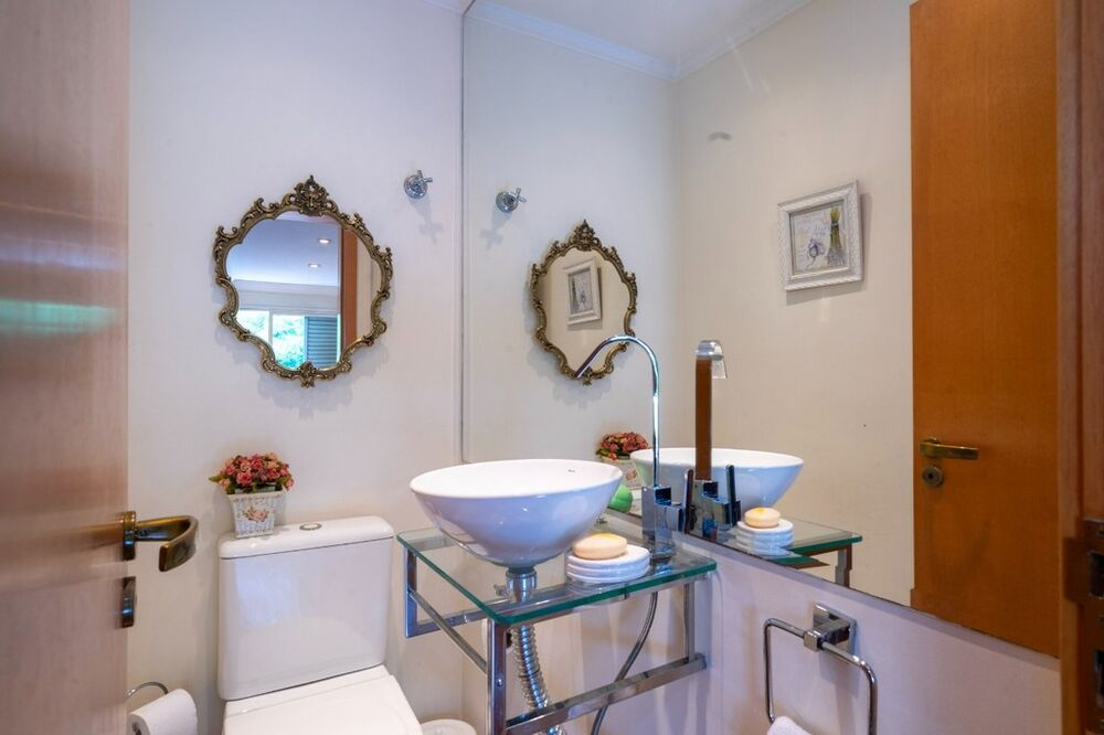 Apartamento à venda com 3 quartos, 185m² - Foto 4